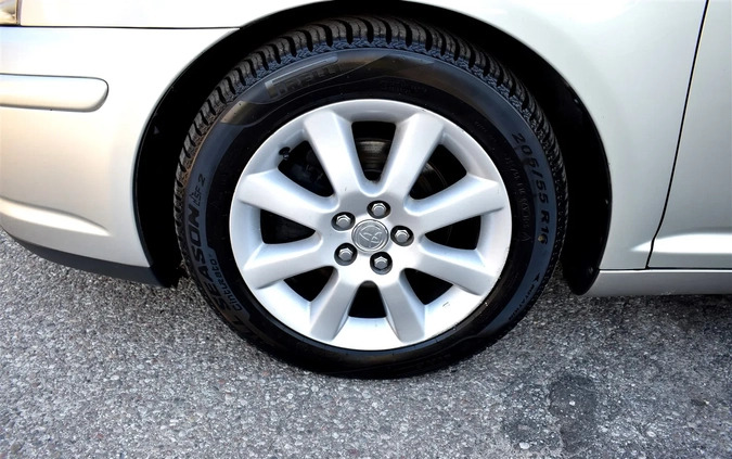 Toyota Avensis cena 18900 przebieg: 220000, rok produkcji 2006 z Elbląg małe 704